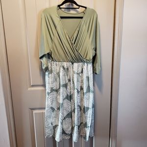 Flowy beautiful tea legnth dress